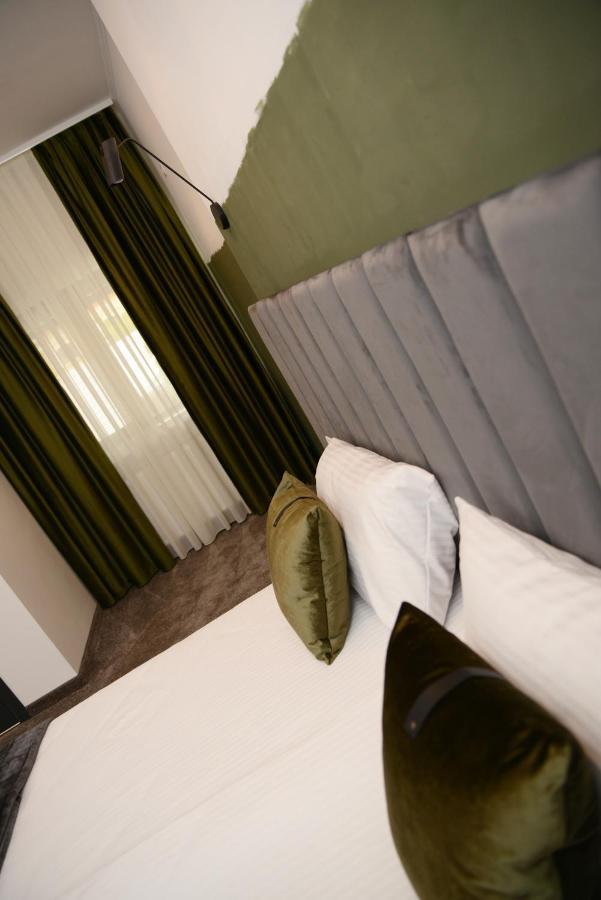 Victoria Rooms Oradea Luaran gambar