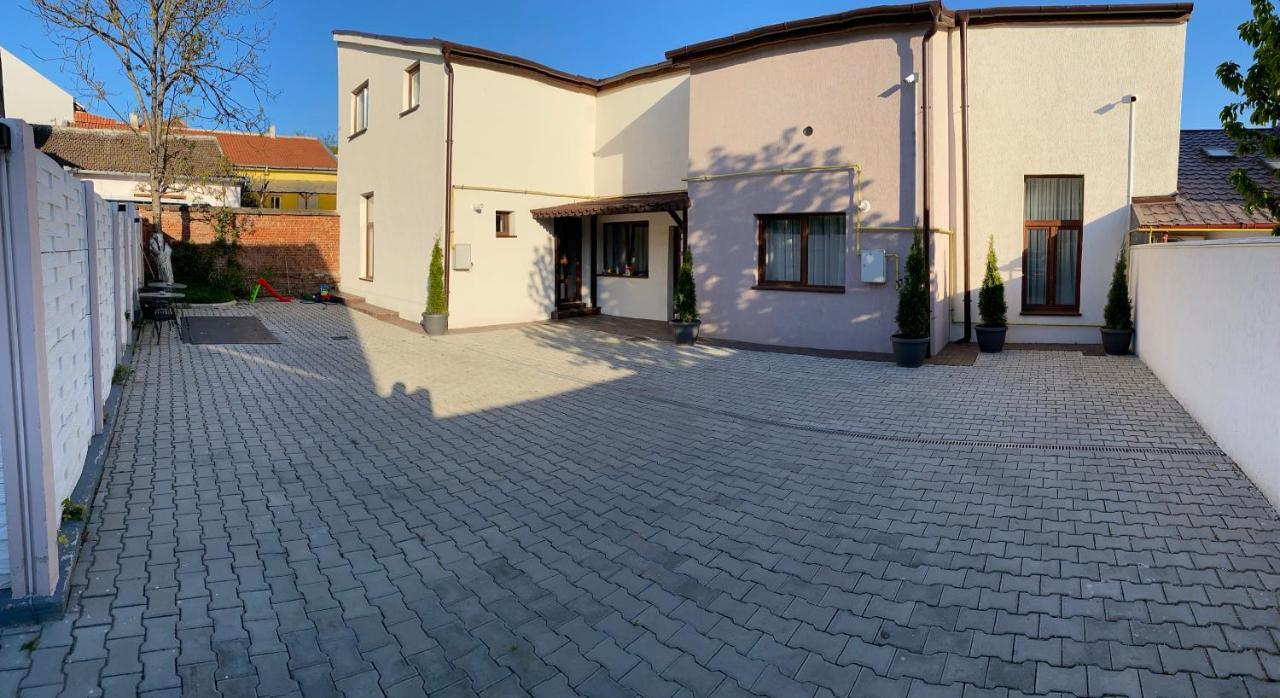 Victoria Rooms Oradea Luaran gambar