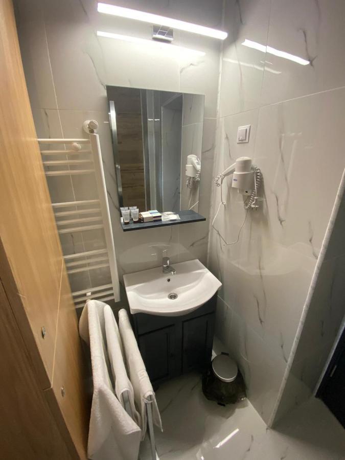 Victoria Rooms Oradea Luaran gambar