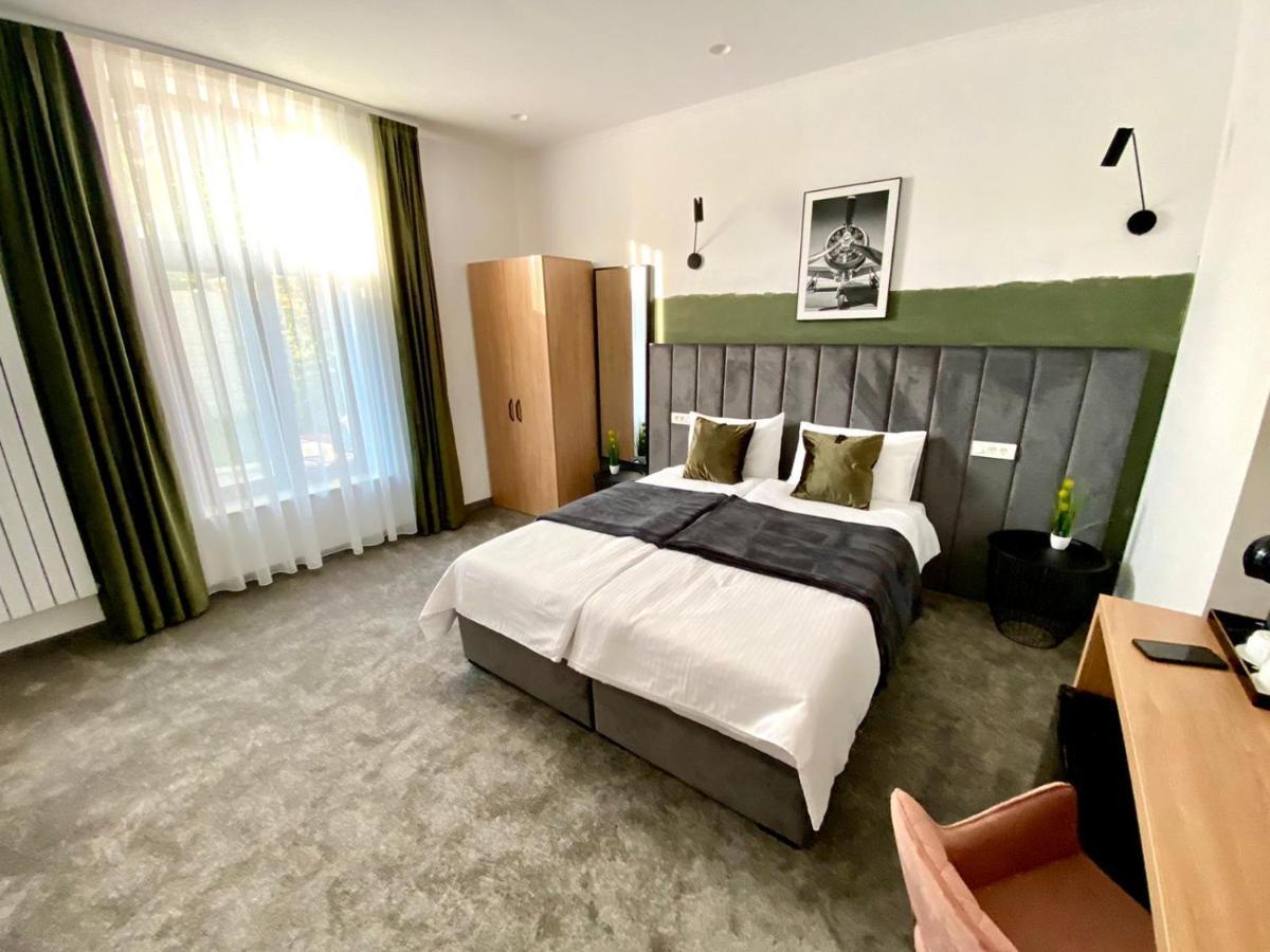 Victoria Rooms Oradea Luaran gambar