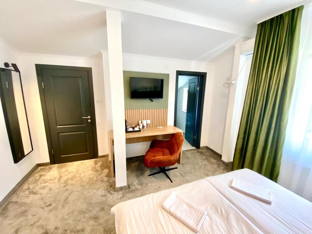 Victoria Rooms Oradea Luaran gambar