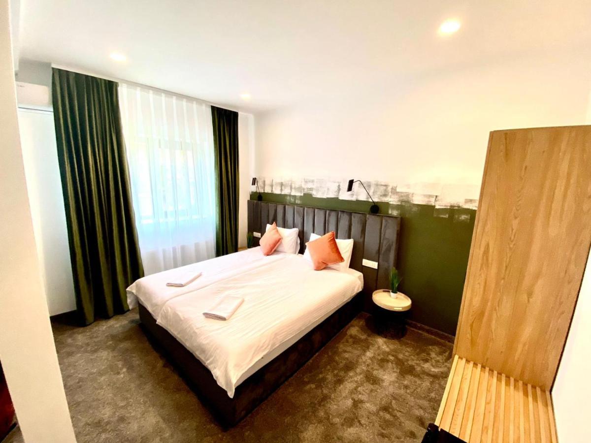 Victoria Rooms Oradea Luaran gambar
