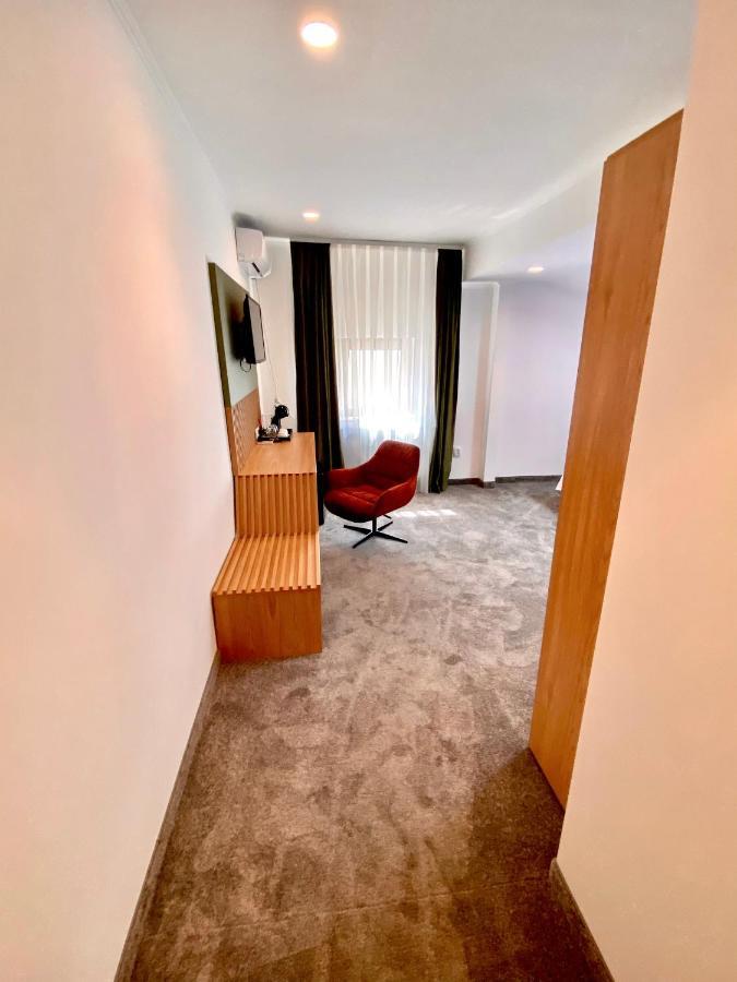 Victoria Rooms Oradea Luaran gambar