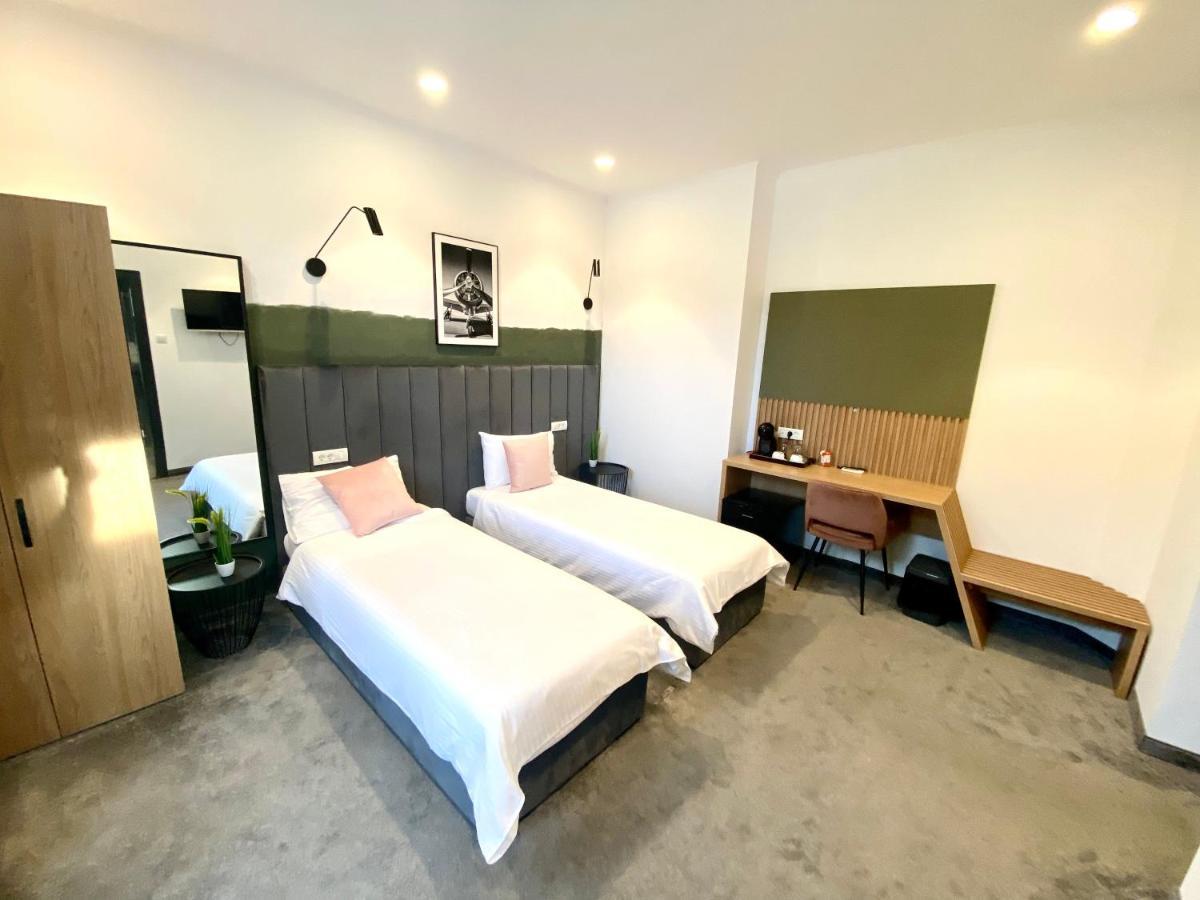 Victoria Rooms Oradea Luaran gambar