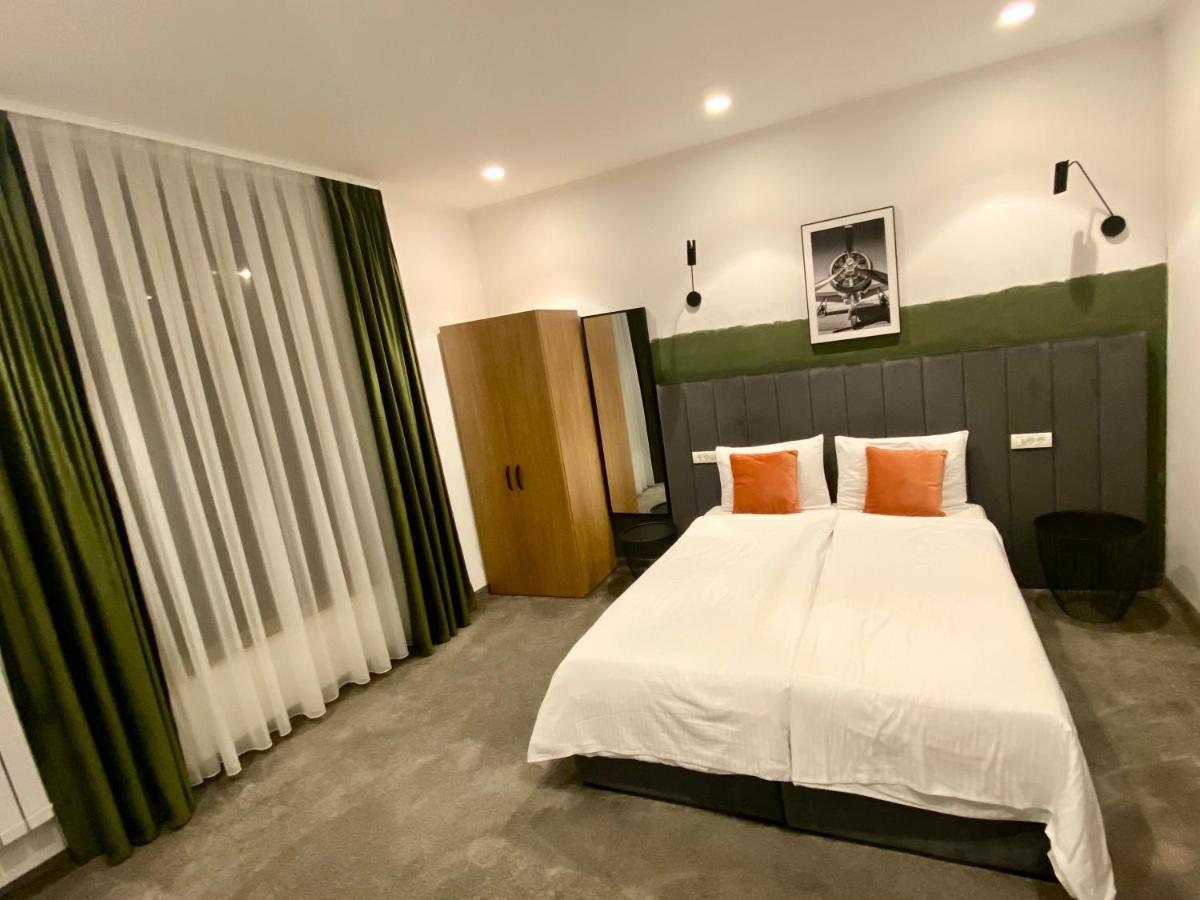 Victoria Rooms Oradea Luaran gambar